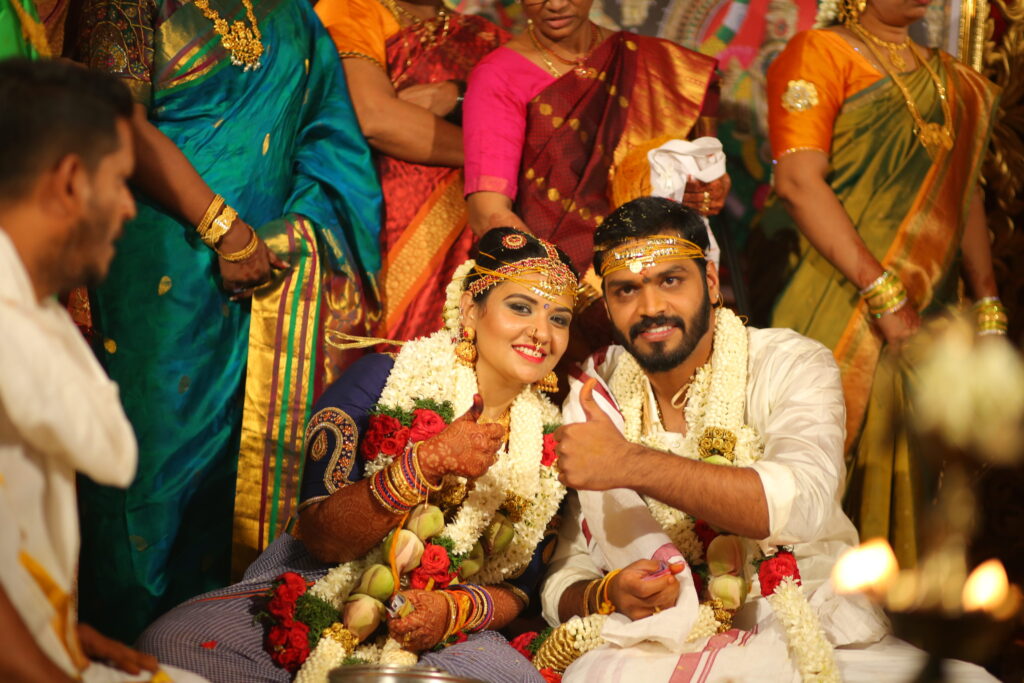 Dynamic Wedding Photos in Coimbatore: Yabesh Photography