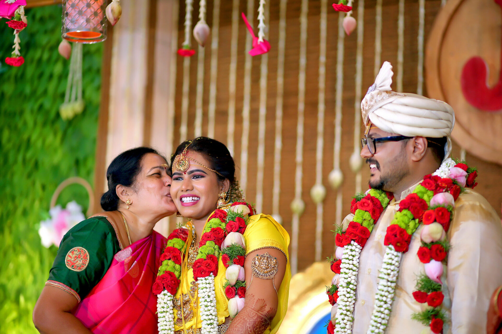 Jayaraj and Ishu's Wedding Photoshoot in Coimbatore