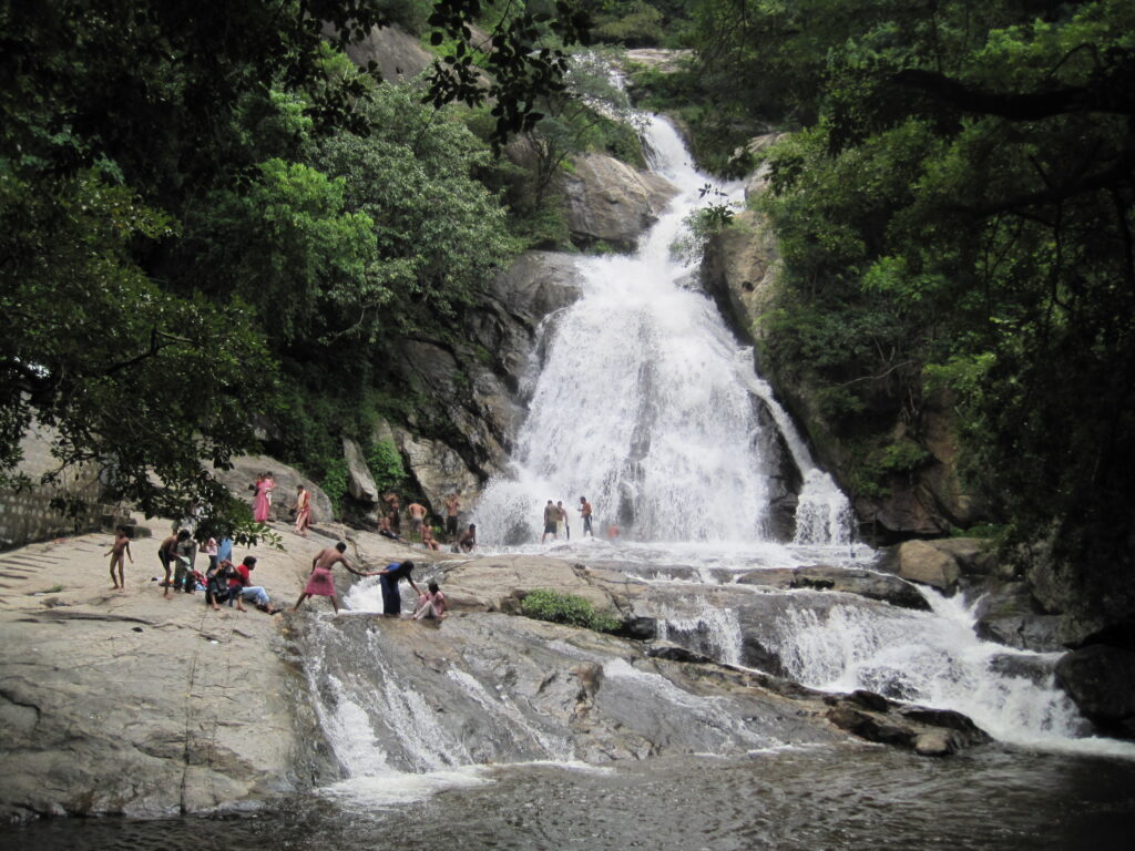 Visit Incredible Monkey Falls – An Unforgettable Journey